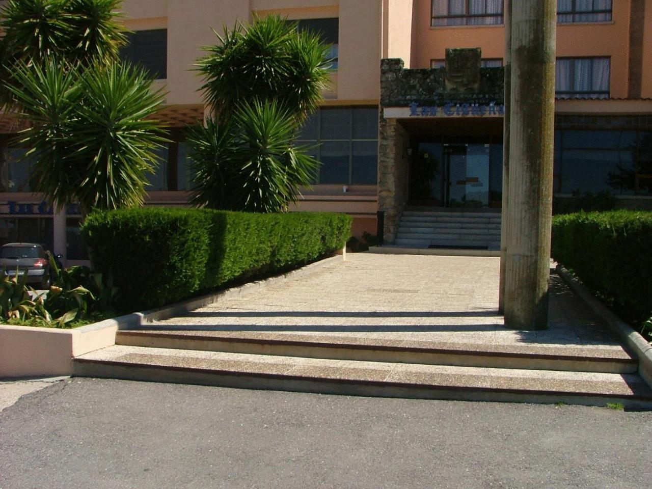 Hotel Las Cigueenas Trujillo Dış mekan fotoğraf