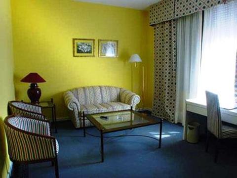 Hotel Las Cigueenas Trujillo Oda fotoğraf