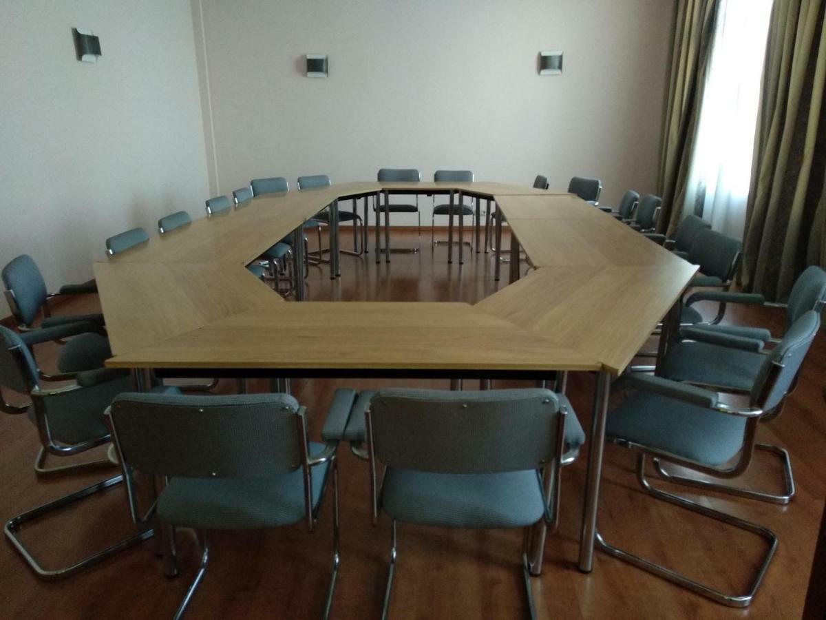 Hotel Las Cigueenas Trujillo Dış mekan fotoğraf