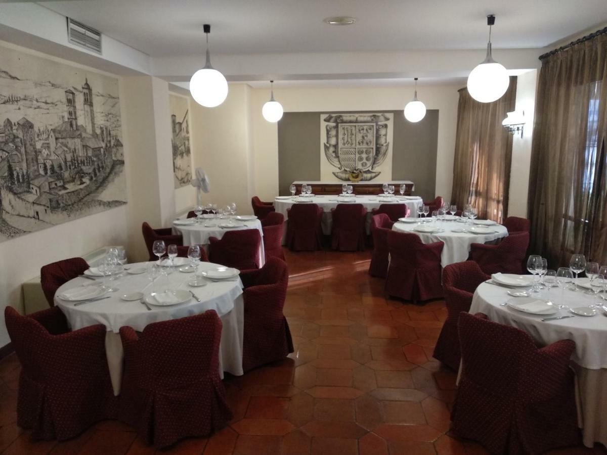 Hotel Las Cigueenas Trujillo Dış mekan fotoğraf