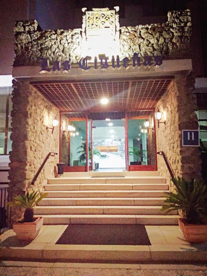 Hotel Las Cigueenas Trujillo Dış mekan fotoğraf